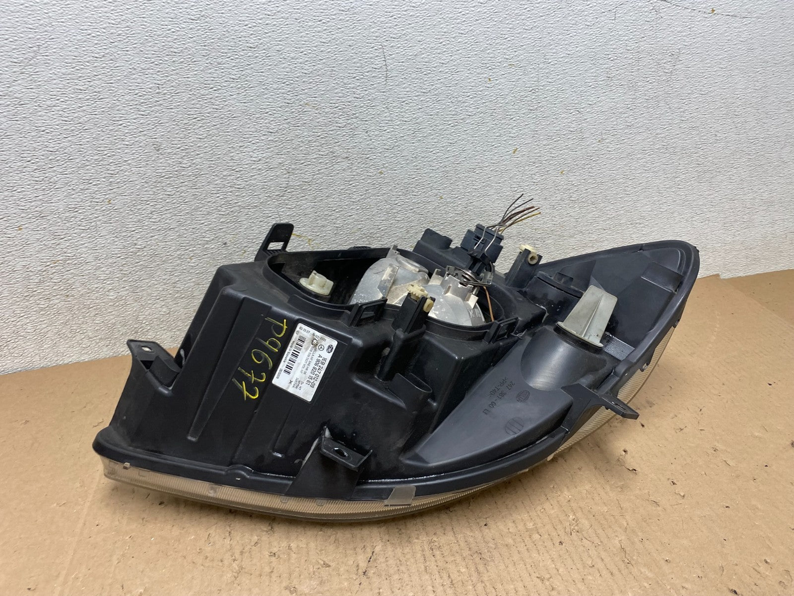 2007 to 2013 Mercedes Sprinter Headlight Left Driver Side Halogen P9677 DW11