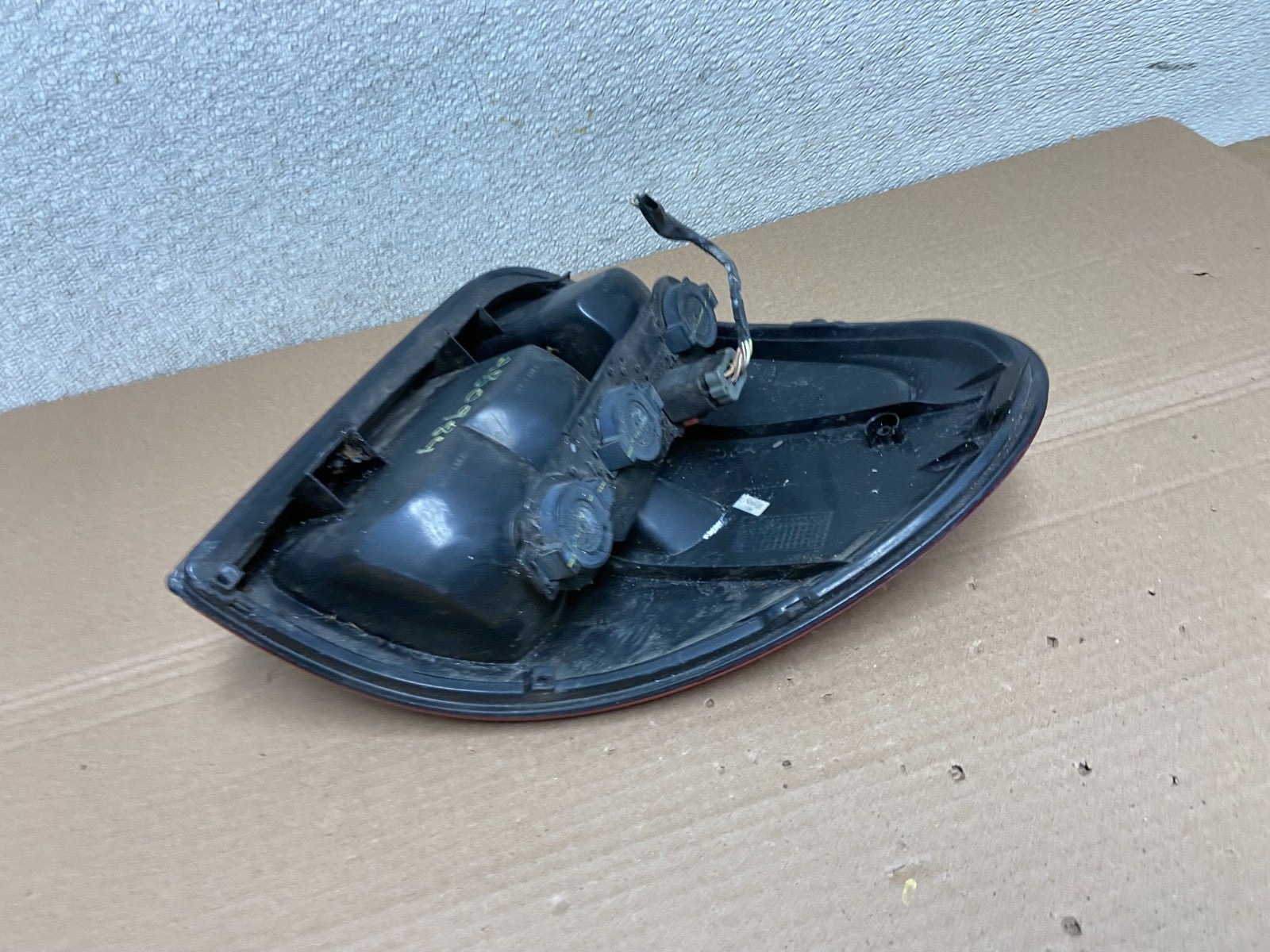 2001 to 2003 Dodge Grand Caravan Left Driver Lh Tail Light Oem AB0984 LK4