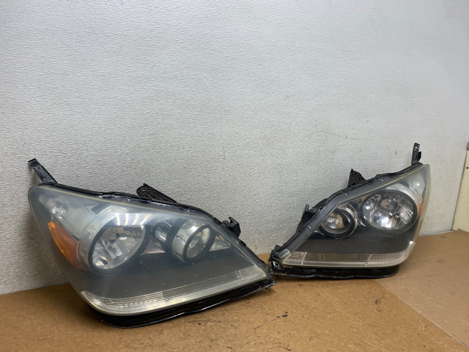 2005 2006 2007 Honda Odyssey Left+Right Set Halogen Headlights S7041 DW2