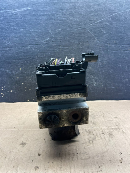 2011 - 2014 Ford E250 E350 Van  ABS Anti Lock Brake Pump Module Oem s8355 DG2