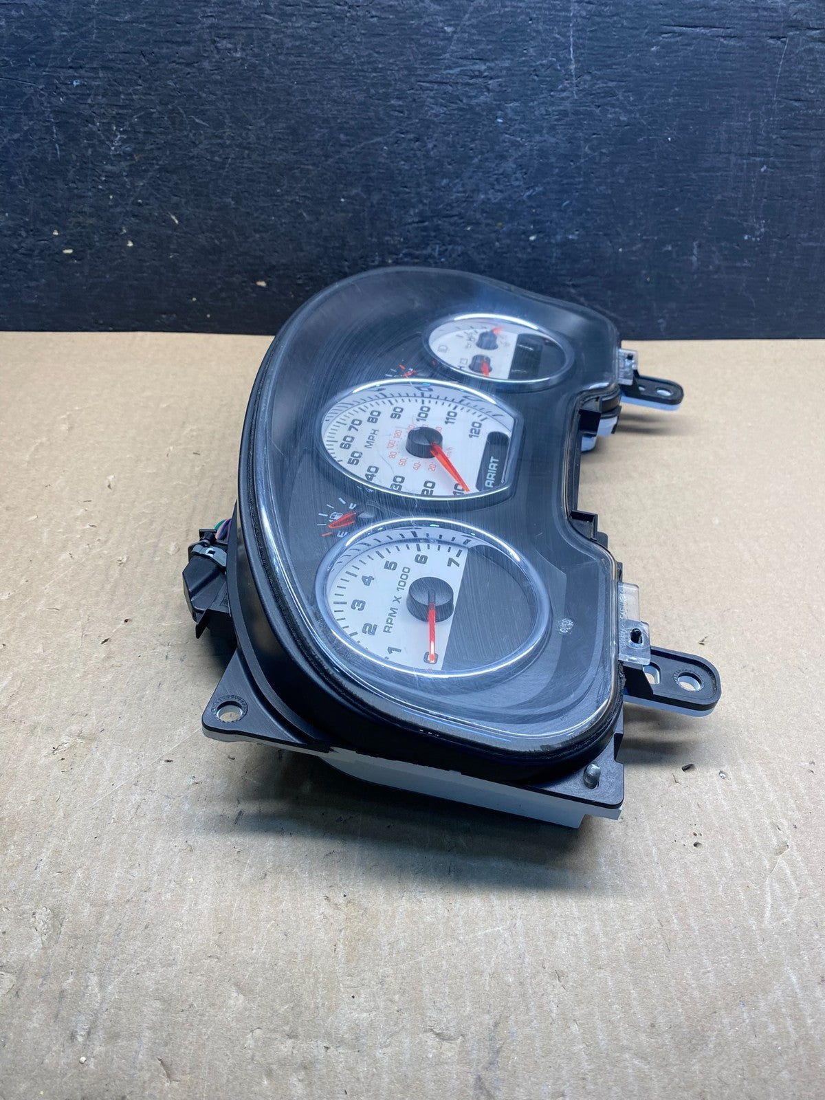 2004 - 2005 Ford F150 F-150 Lariat Speedometer Cluster Gauge AG1858 DG1