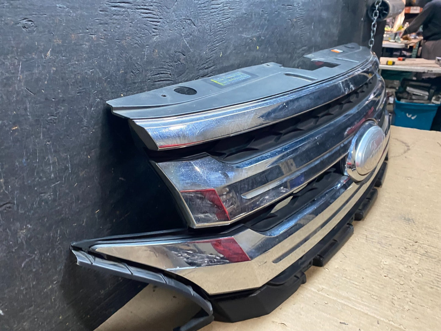 2011 2012 2013 Ford Edge Front Upper Chrome Grille Grill U6422 DG2