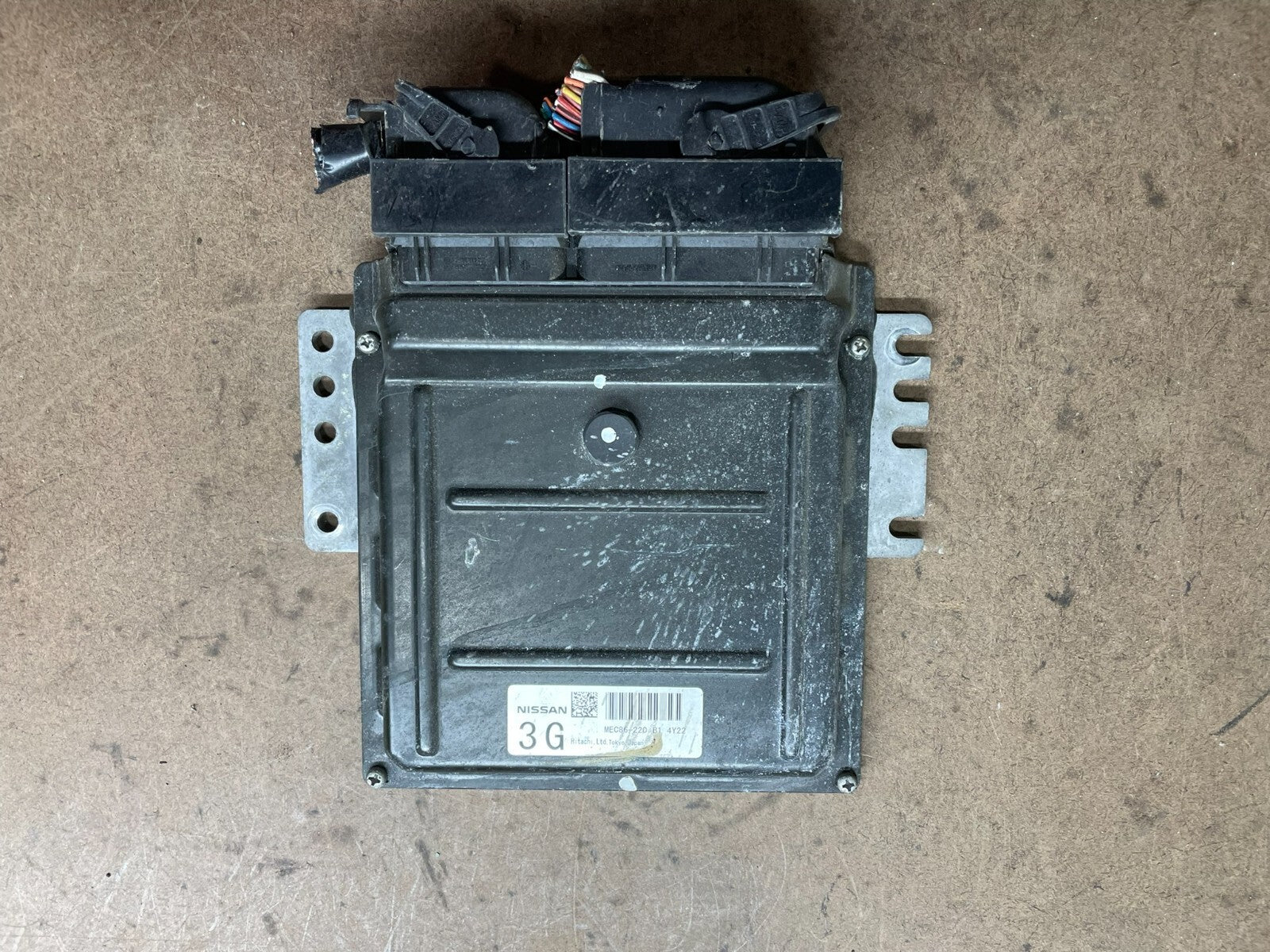 2005 Nissan Armada QX56 5.6L Engine Control mec86-220 b1 ECM J5220 PS0