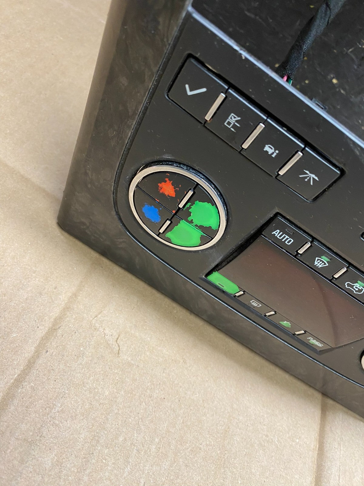 2007 - 2012 GMC Acadia A/C Heater Climate Control Radio Panel Bezel OE AA4469 DG1