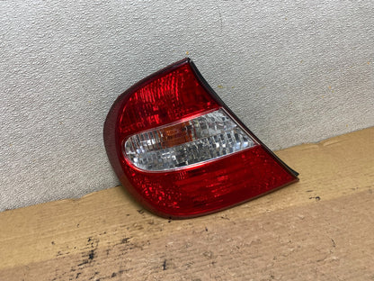 2002 2003 2004 Toyota Camry Left Driver LH Side Tail Light AB3371 LK0