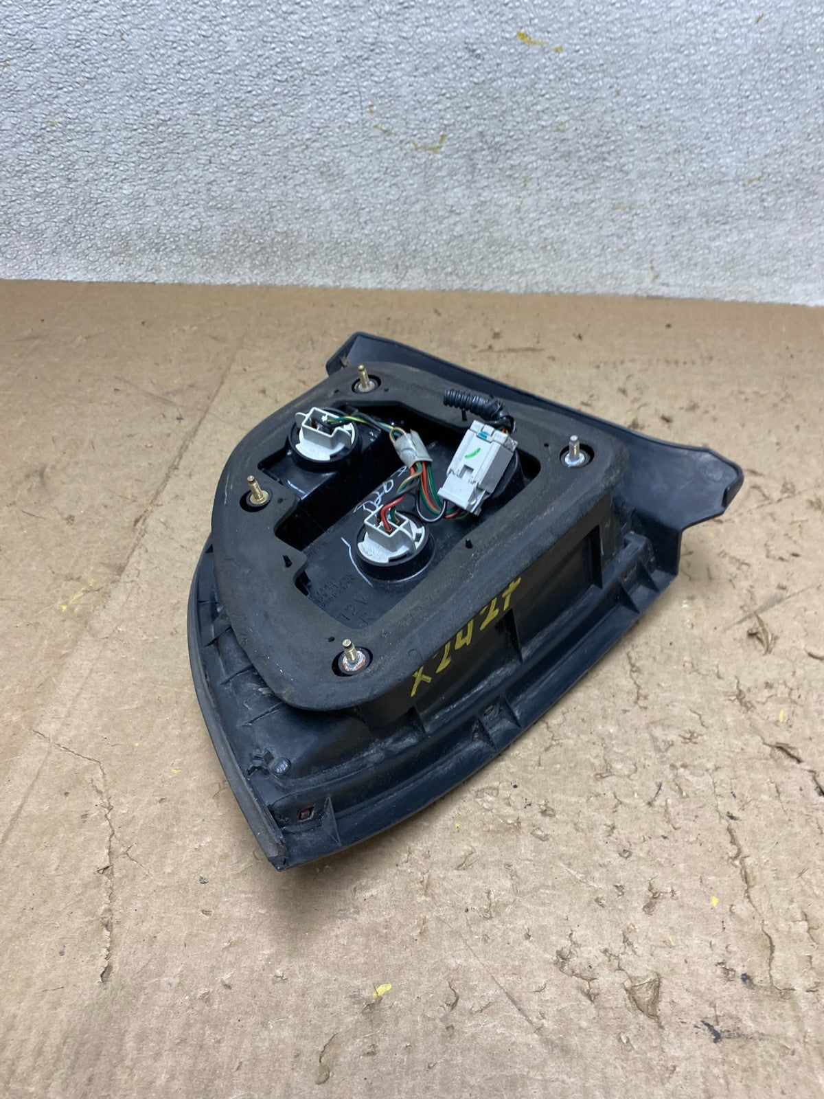 1996 to 1997 Honda Accord Right Passenger RH Side Tail Light OEM X2427 DW7