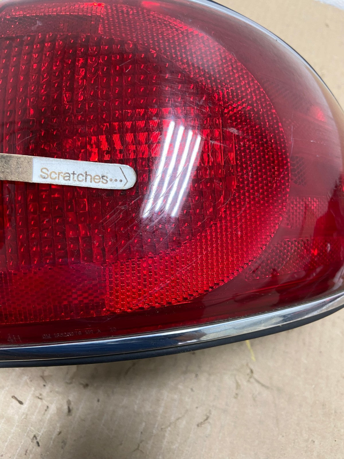 2000 to 2005 Buick Lesabre Right Passenger RH Side Tail Light AG5958 LK3