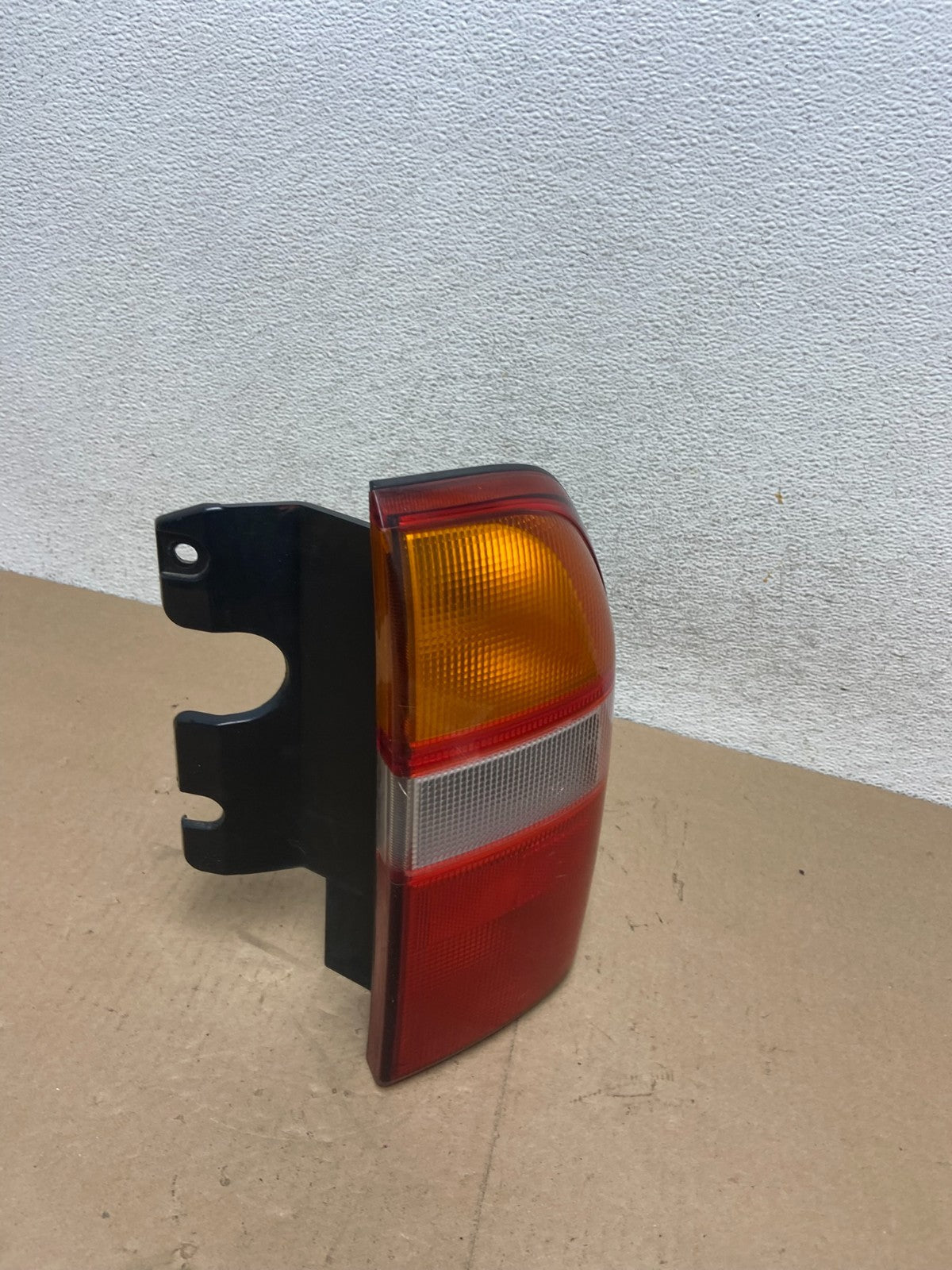 1999 to 2003 Suzuki XL-7 Vitara Right Passenger RH Side Tail Light AG4624 DW1