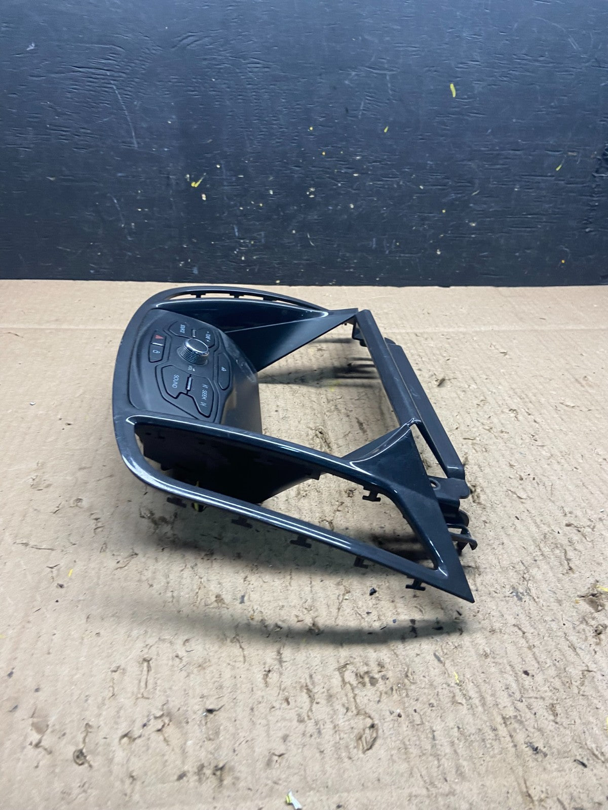 2013 2014 2015 2016 Ford Escape Dash Radio Control Panel Bezel q1064 DG2