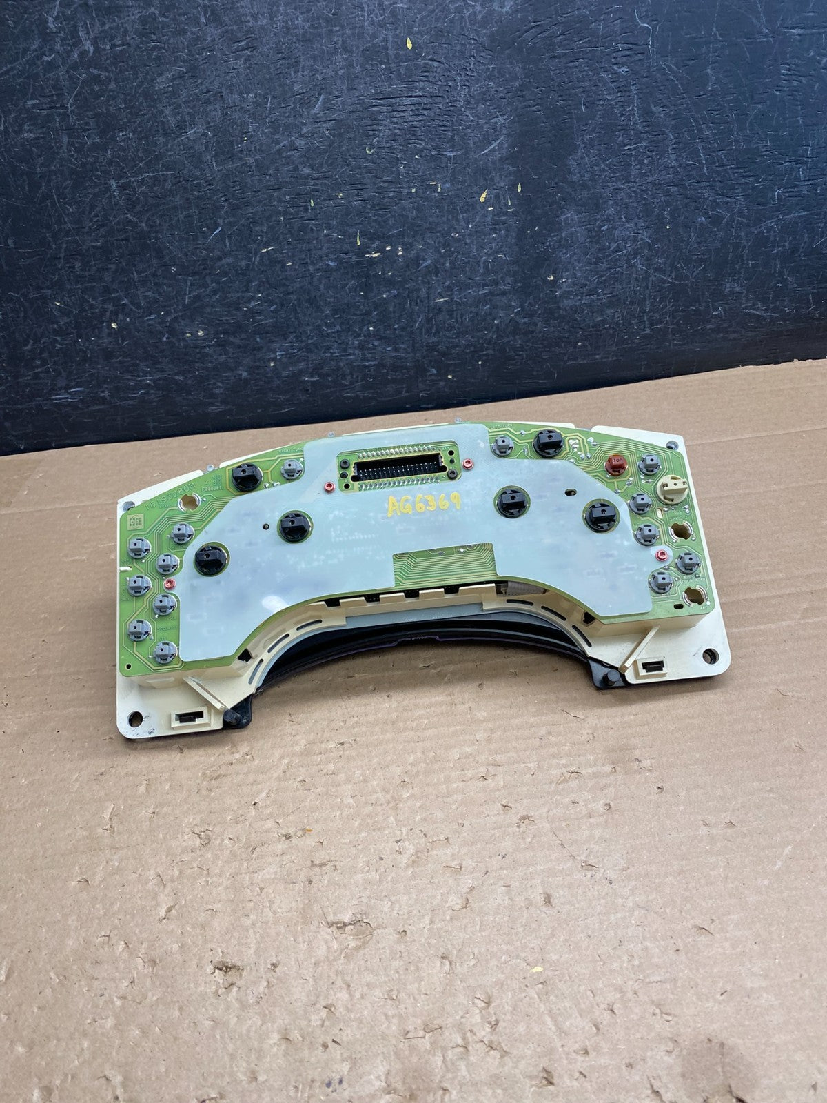 1996 to 2000 Chevrolet Express Speedometer Cluster Gauge AG6369 DG5