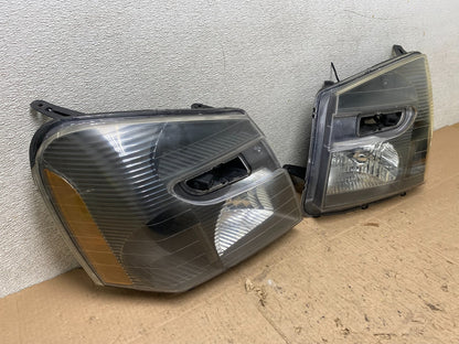 2005 to 2009 Chevrolet Equinox Left+Right Set Halogen Headlights W2748 DW1