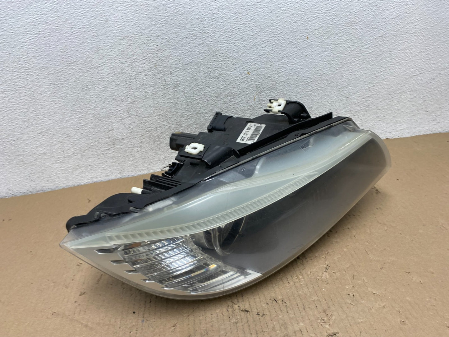 2009-2011 BMW 3 Series 328i 4/D Sedan Headlight Halogen Right Passenger AF32252