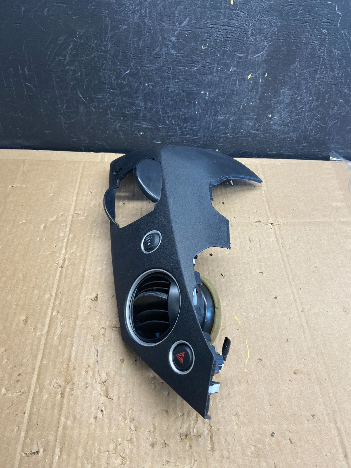 2009-2015 Honda Pilot Left Dash Vent Center Panel Bezel Hazard Button ad2235 DG2
