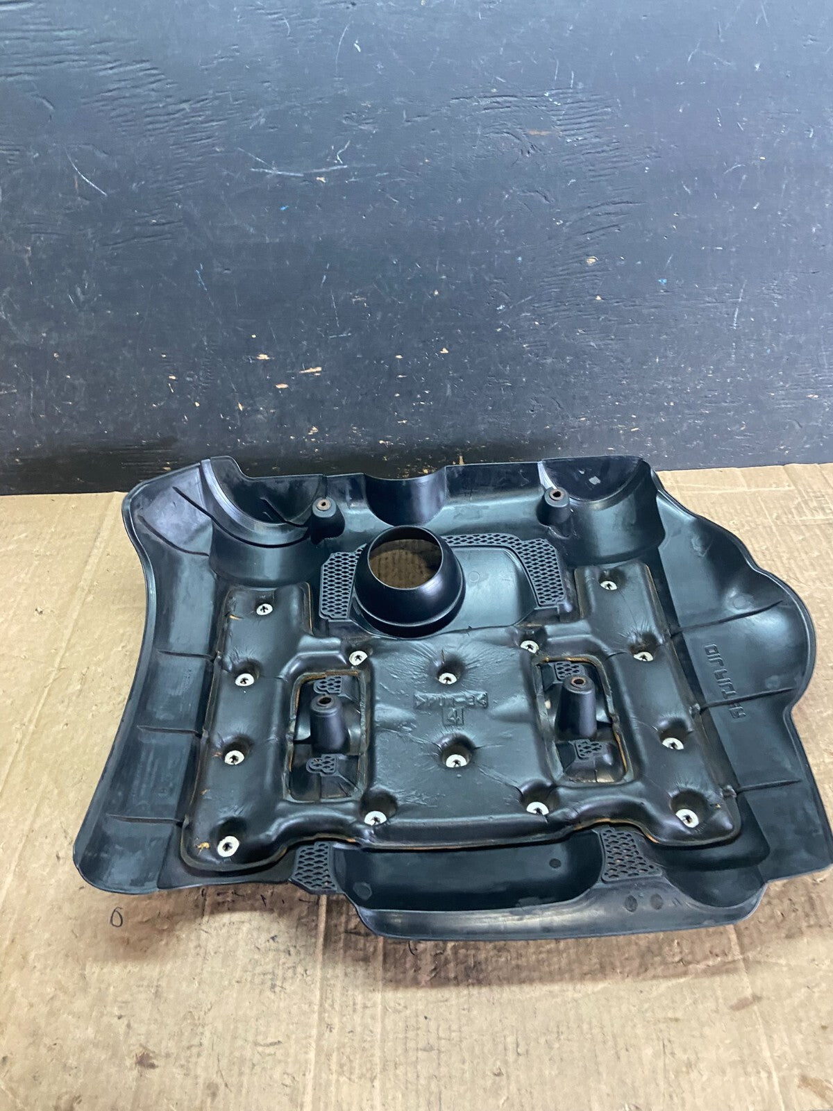 2006 to 2008 Kia Sedona V6 3.8L Engine Motor Cover O3311 PS6
