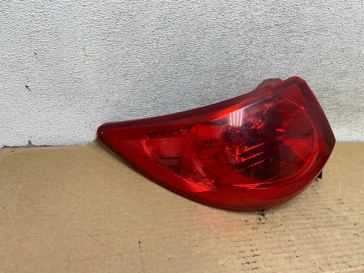 2009 2010 2011 2012 Chevrolet Traverse Left Driver LH Tail Light AH7988 LK1