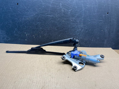2010 to 2014 Subaru Outback Rear Windshield Wiper Motor AG96591
