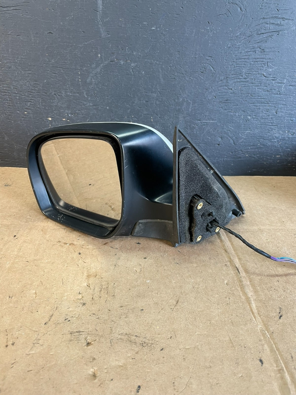 2009 to 2010 Subaru Forester Left Driver Side View Power Door Mirror AE1036 DW2