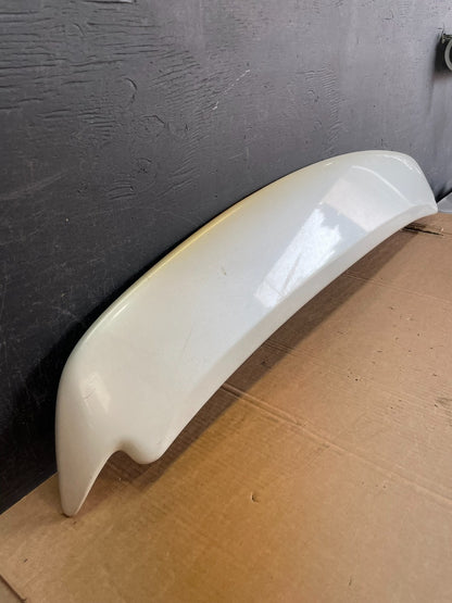 2004 to 2008 Toyota Sienna Rear Wing Spoiler AE8402 DW2