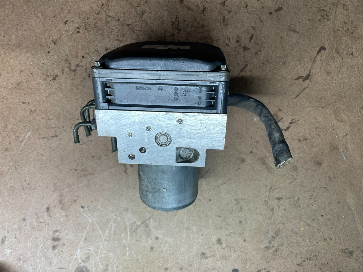 2007 to 2011 Mercedes E350 ABS Anti Lock Brake Pump j1975 DG2