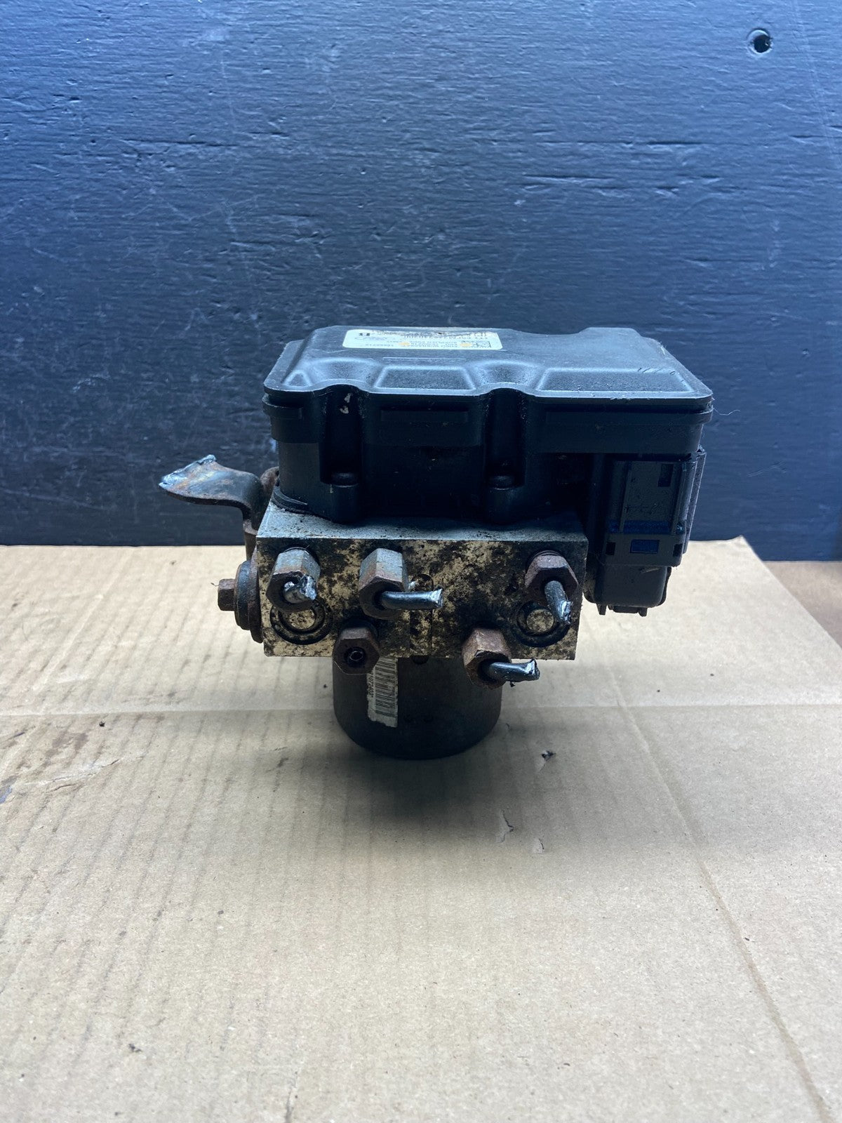 2008-2010 Ford E-150 ABS Anti-Lock Brake Pump Module 8C24-2C346-BG AD29833