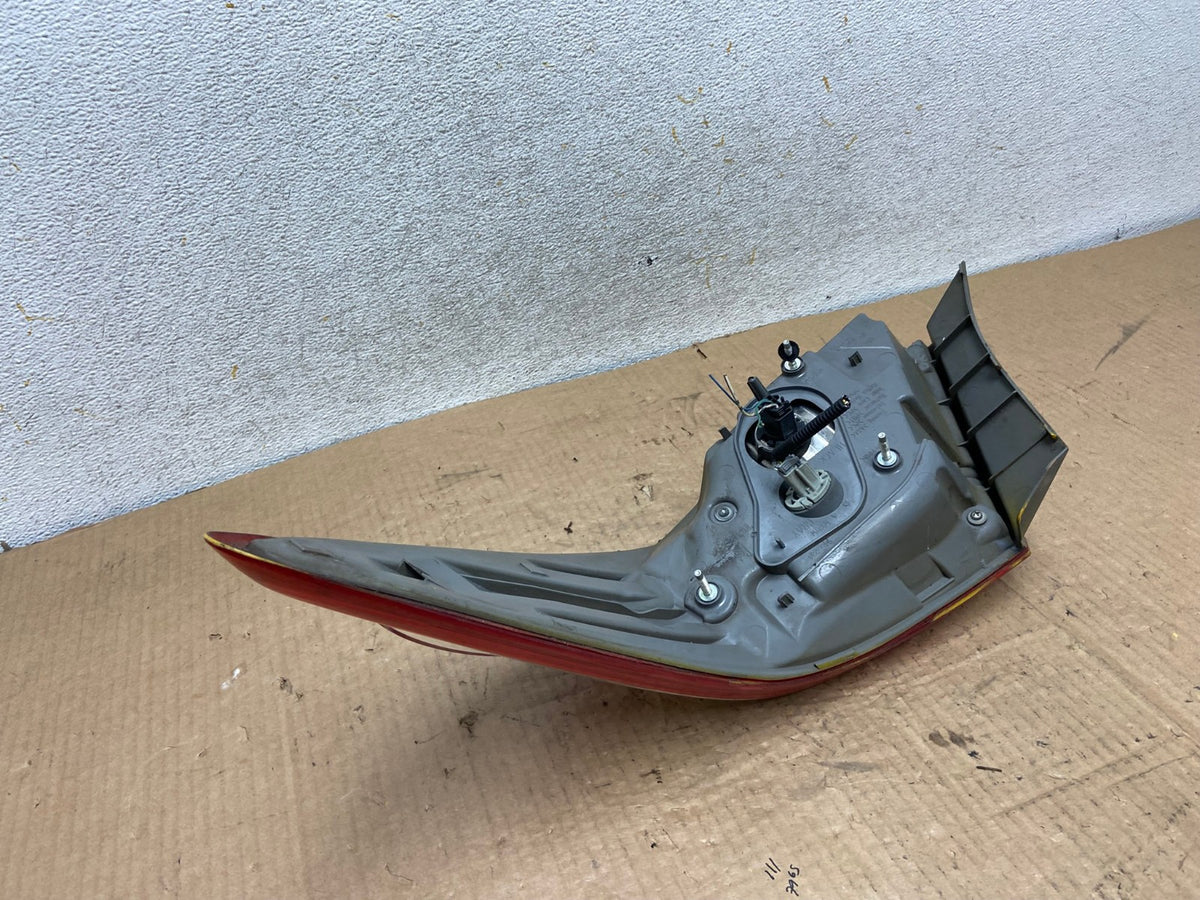 2015 2016 2017 Toyota Camry Left Driver LH Side Tail Light AI7992 LK5