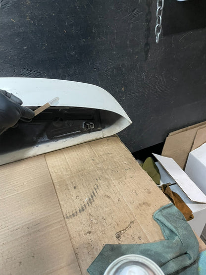 2009 to 2014 Volkswagen Routan Rear Spoiler U8135 PS10