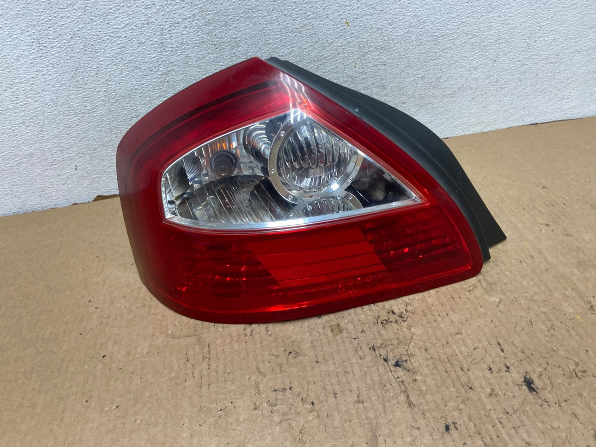2002 2003 2004 Infiniti Q45 Left Driver LH Side Tail Light AG3230 LK0