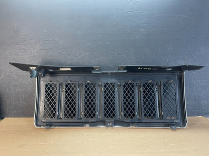 2006 to 2010 Jeep Commander Overland Front Upper Grill Grille AE9941 DG3