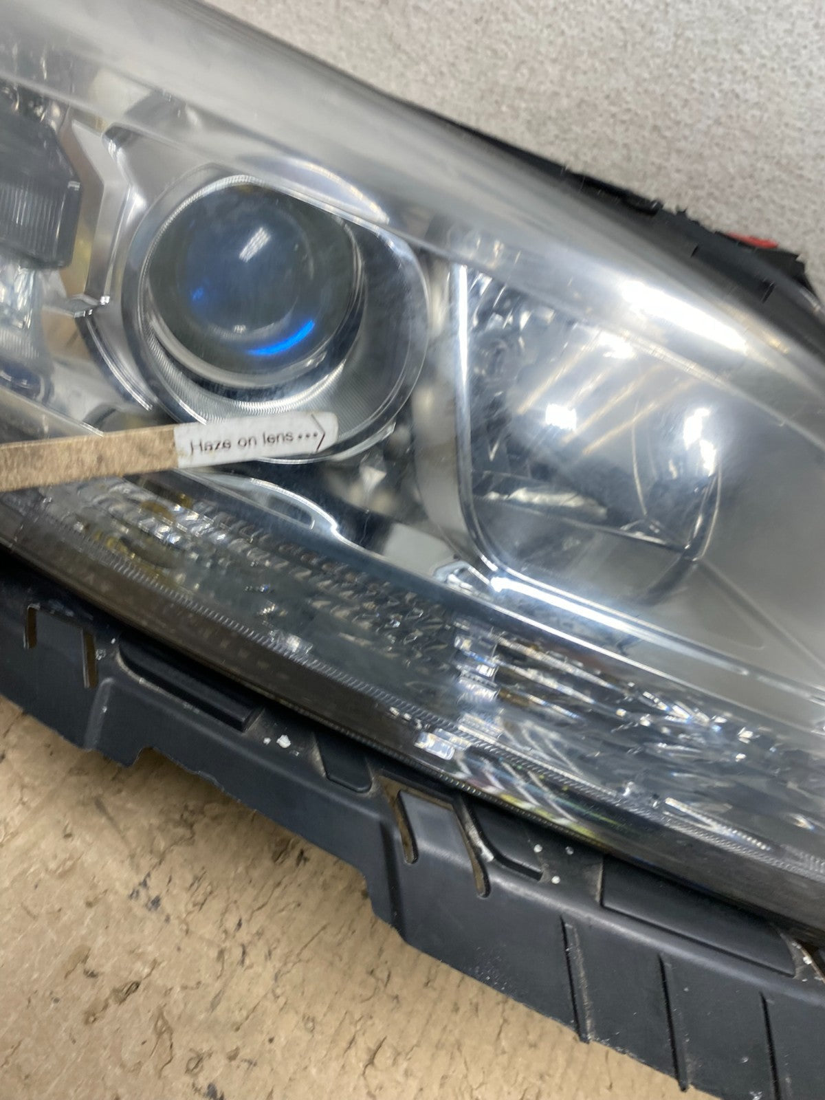 2013 - 2015 Chevrolet Malibu Projector Headlight Right Passenger AF7199 DW4