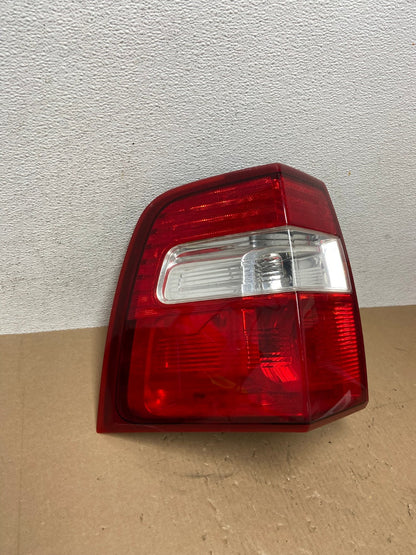 2007 to 2012 Ford Expedition Left Driver LH Side Tail light AD7689 LK1