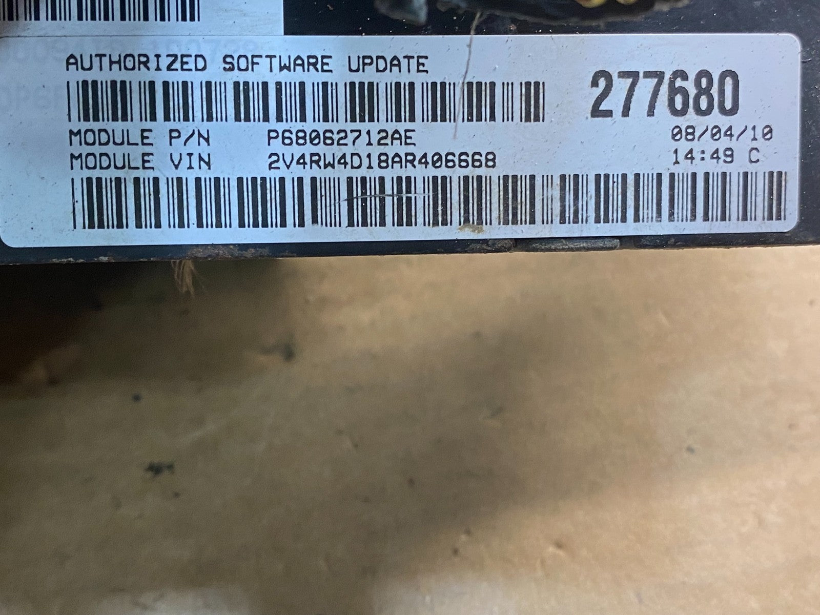 2010 Dodge Caravan Town & Country Engine Computer ECU AD9968 DW2