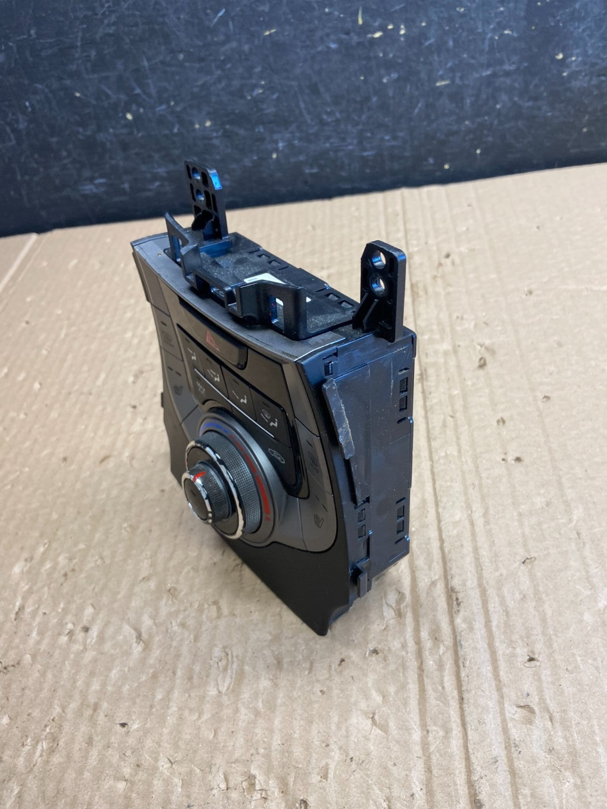 2011 - 2013 Hyundai Elantra Center Heater A/C AC Climate Control Panel AF6339 DG3