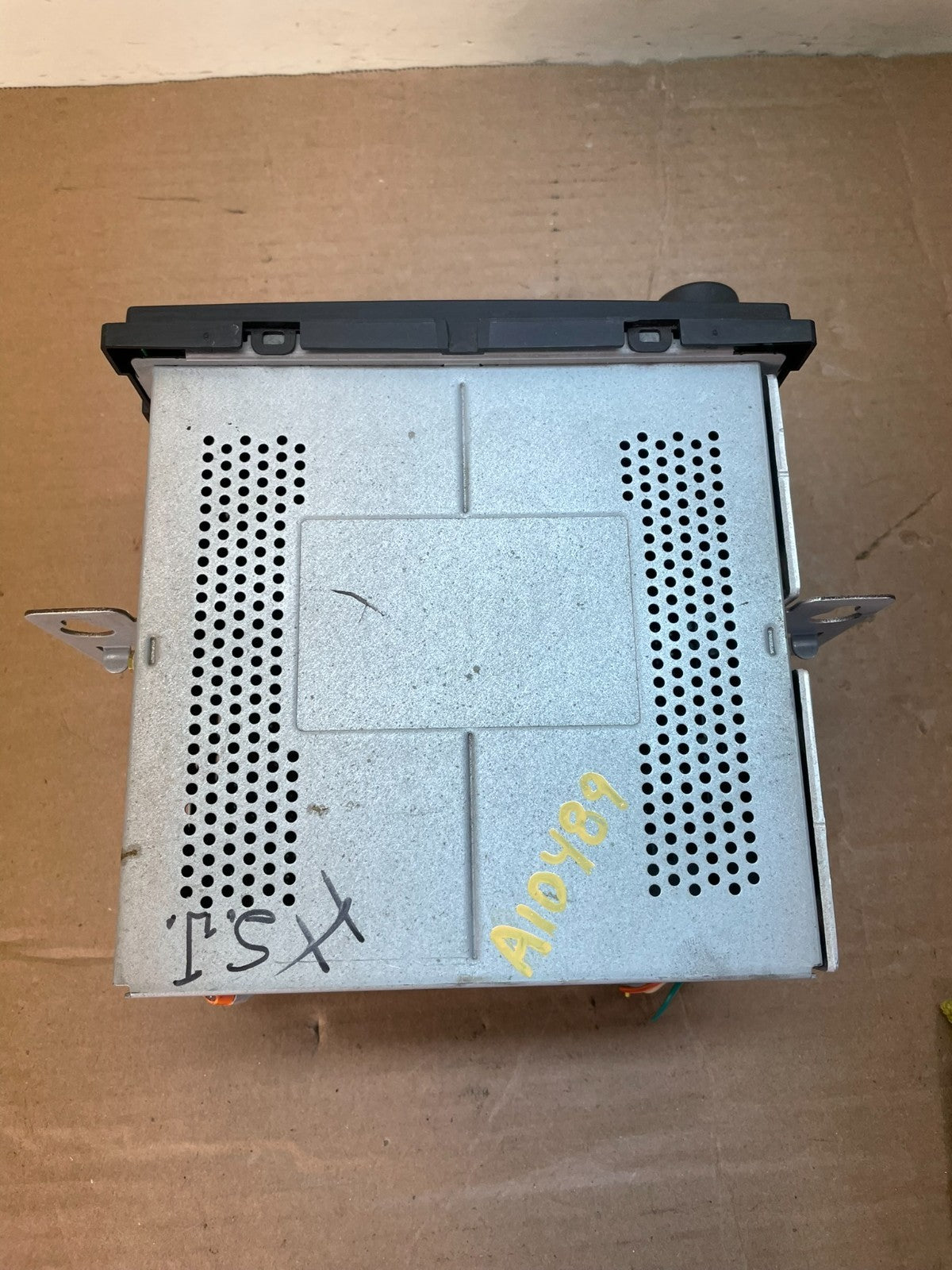 2005 to 2007 Ford F250 F350 Radio Audio AM/FM Receiver AI0489 DW7