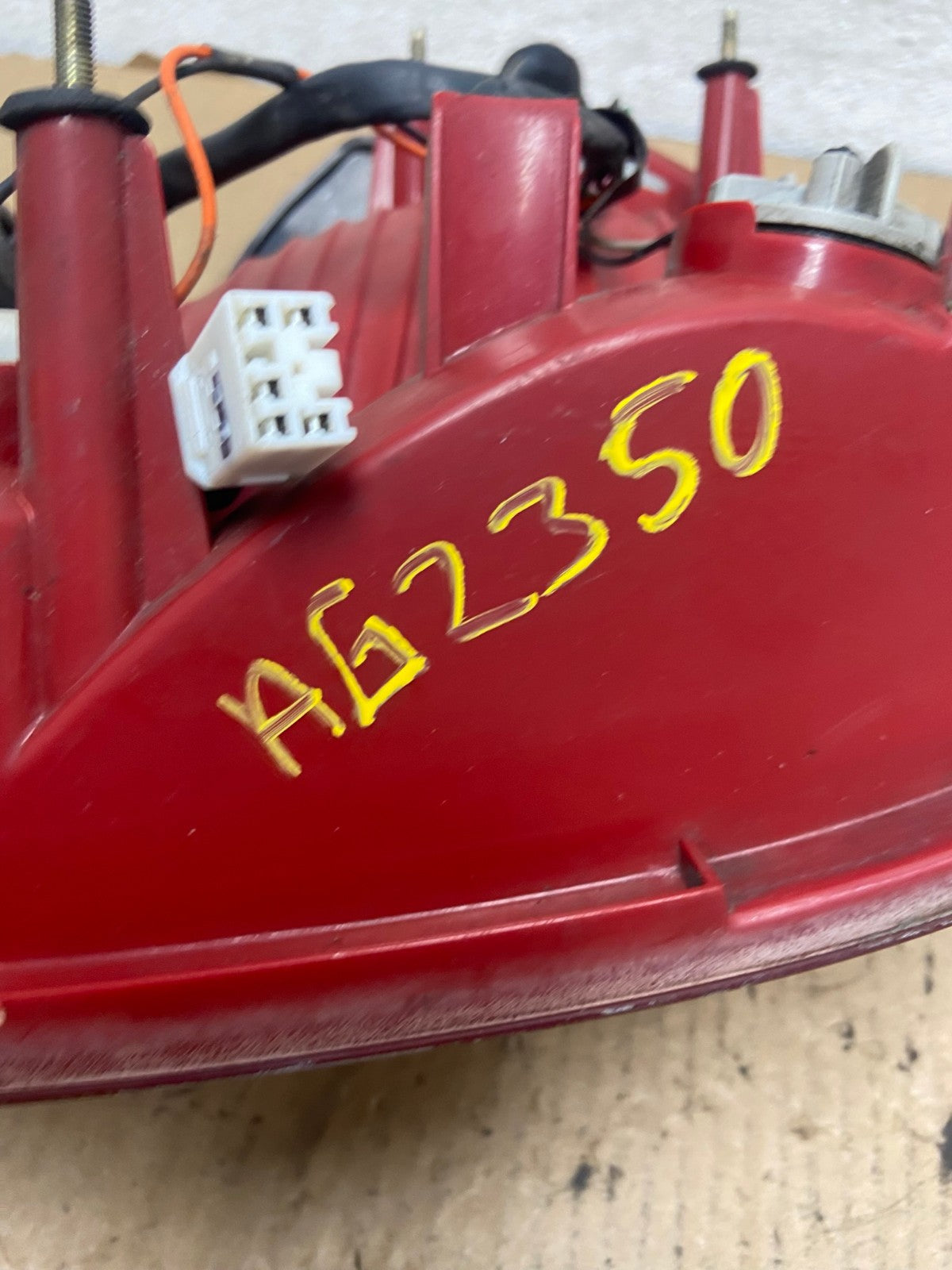 2001-2003 Sedan Hyundai Elantra Left Driver Lh Side Tail Light AG2350 LK7