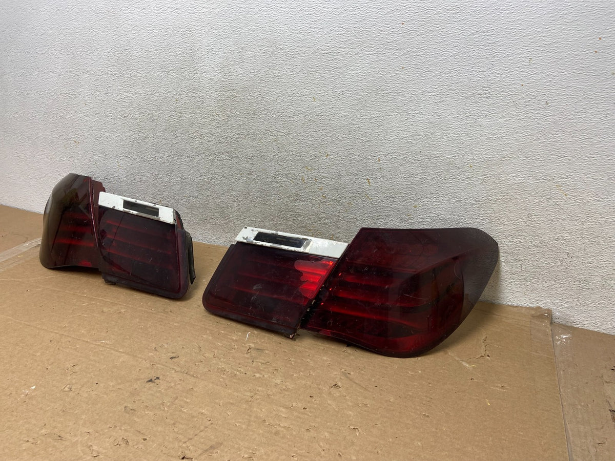 2009 to 2012 Bmw 7-Series F01 F02 750i Left+Right Tail Lights AH8466 DW2