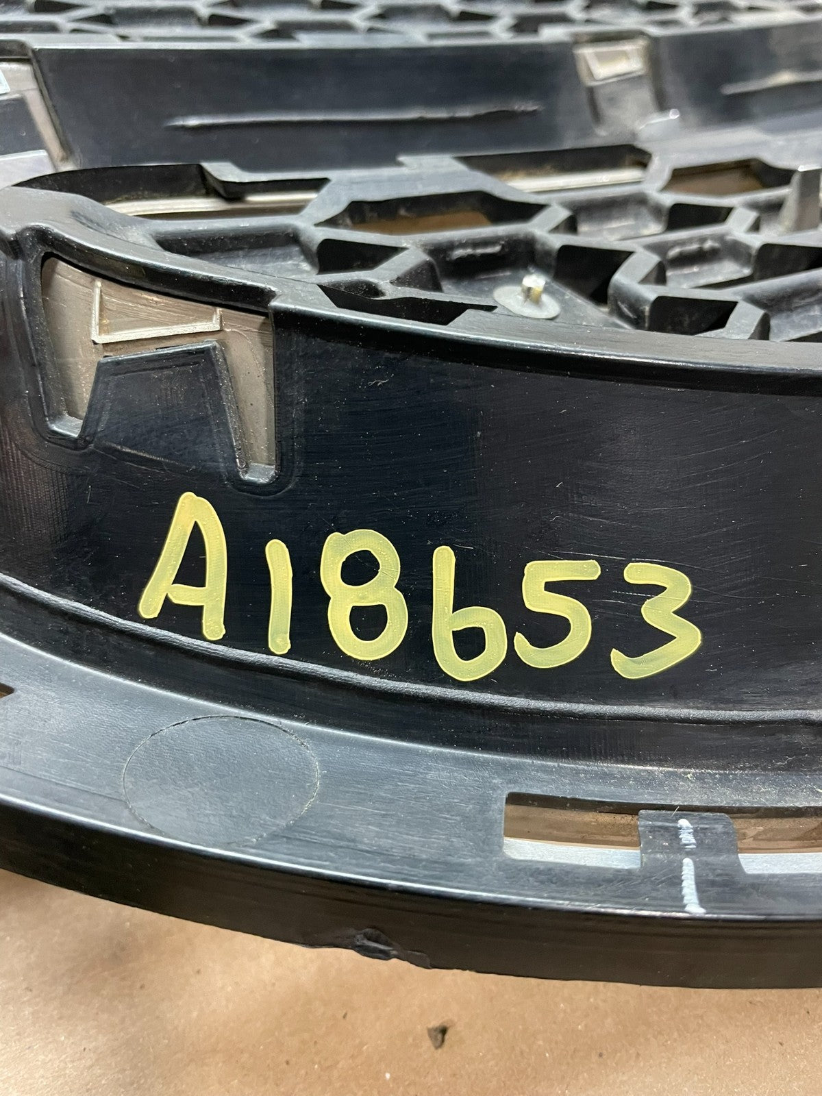 2011 to 2020 Dodge Grand Caravan Front Upper Grill Grille AI8653 DG5