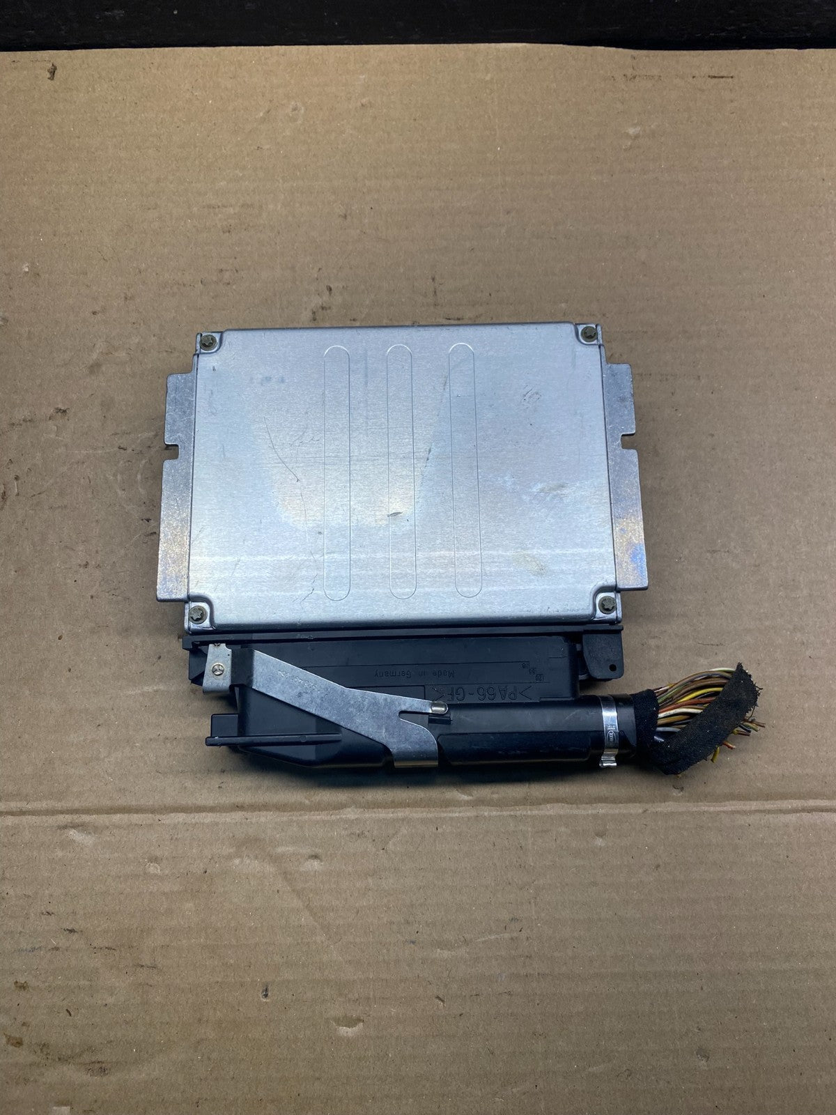 1997 to 1998 Bmw 528i Ecm Ecu Engine Computer Module AI7520 DG1