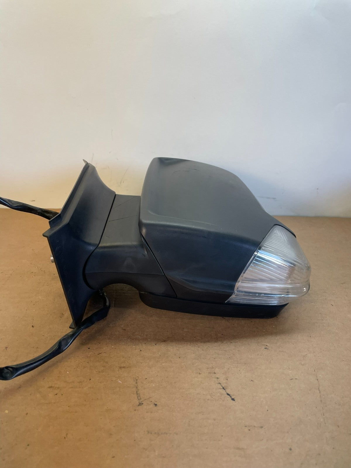 2007 to 2018 Mercedes-Benz Sprinter Left Driver Side View Door Mirror AG0691 DW3