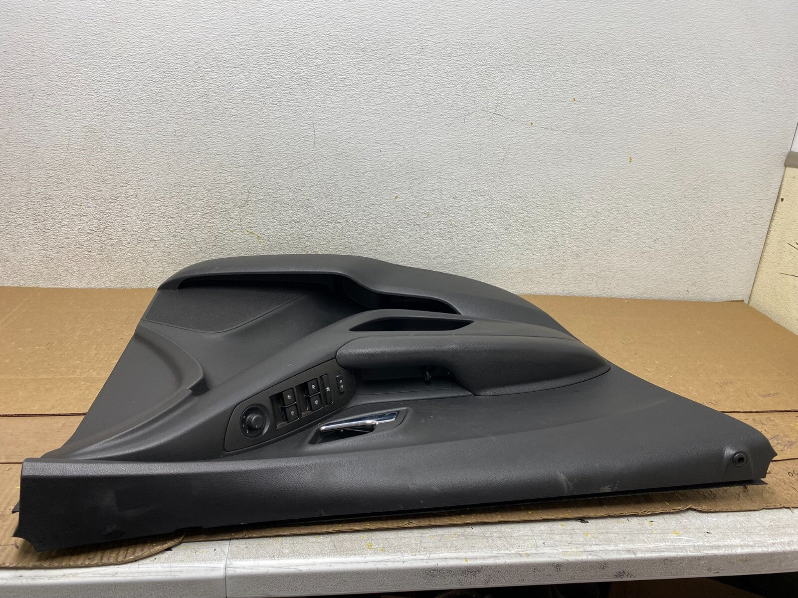 2015 - 2016 Chevrolet Trax Front Left Driver Side Panel Door Trim OEM O6524 DG6