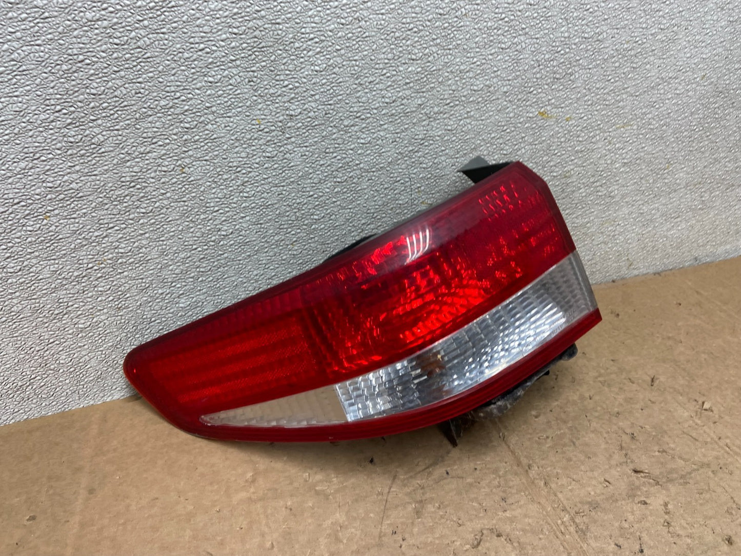 2003 to 2004 Honda Accord Sedan Left Driver Lh Side Tail light AA4083 DW2