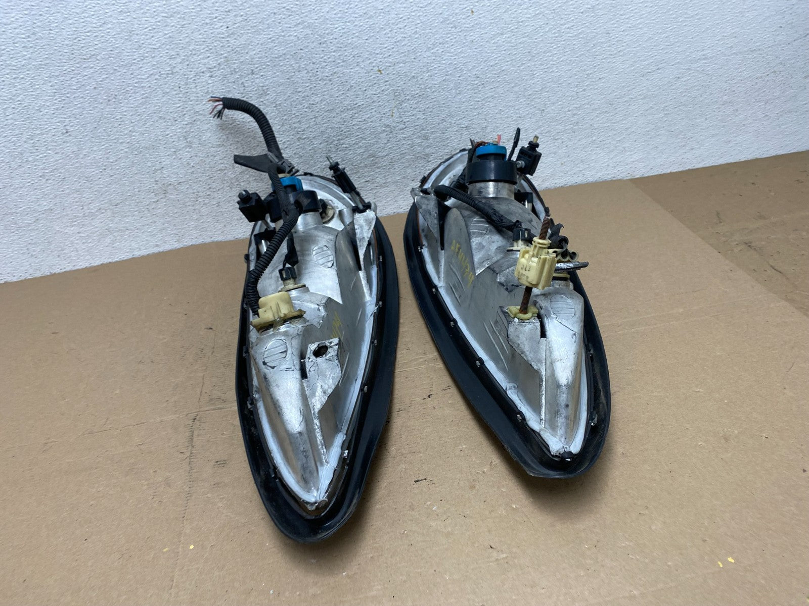 1999 to 2005 Pontiac Grand Am Left+Right Set Headlights AF4474 DW7