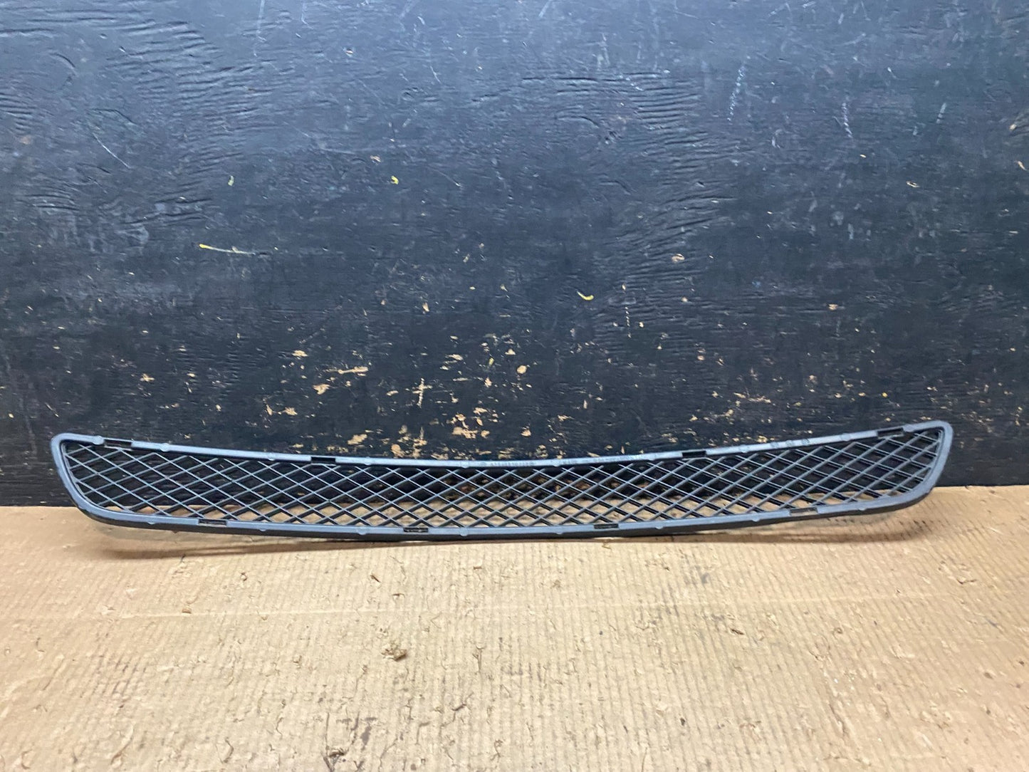 2006 to 2008 Mercedes Benz ML350 ML550 Front Lower Bumper Grill Grille Y6600 DG3