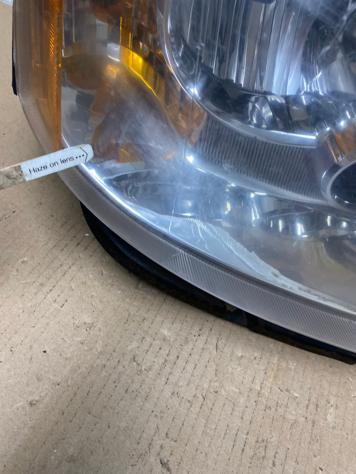2005 to 2007 Ford Five Hundred Halogen Right Passenger Side Headlight AF3113 LK4