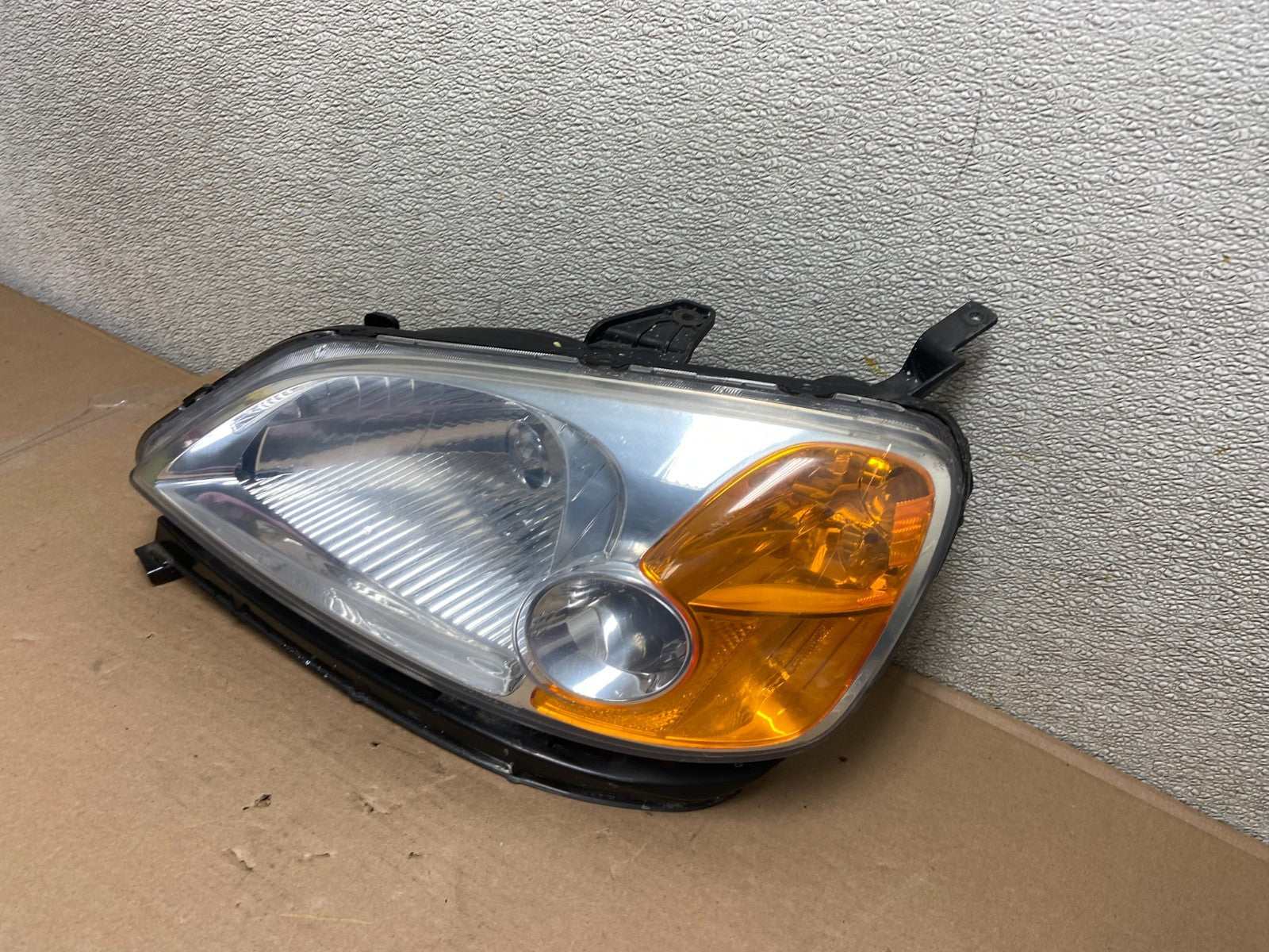2001 - 2003 Honda Civic Coupe Headlight Halogen Left Driver LH AA9883 DW1