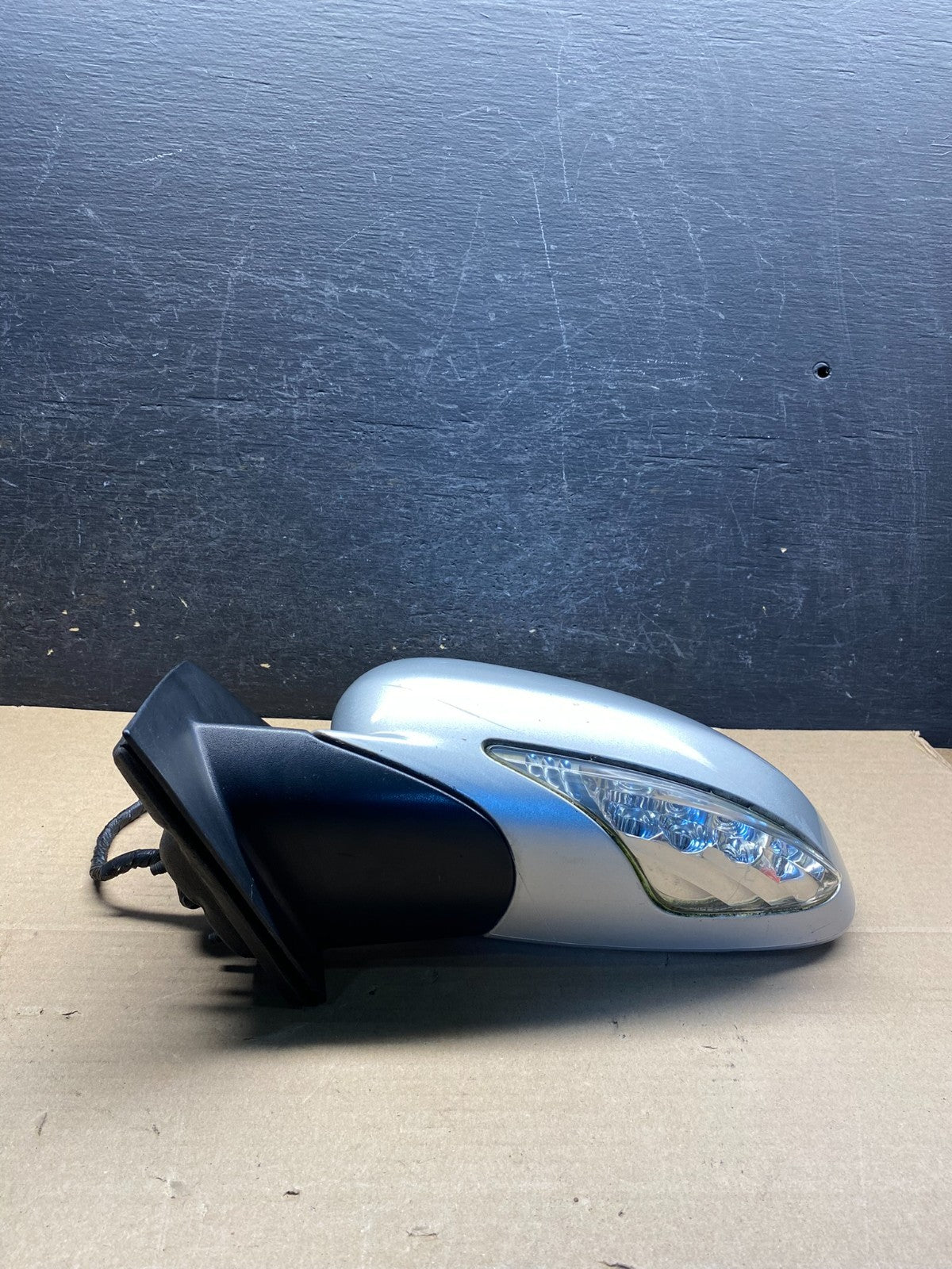 2008-2012 Buick Enclave Left Driver Door Turn Signal Mirror AH9752 DG3