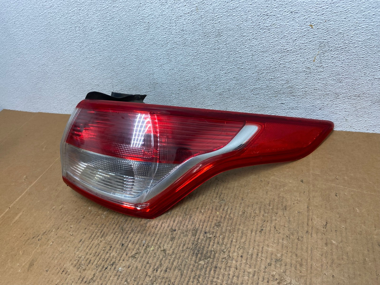 2013 to 2016 Ford Escape Right Passenger RH Side Tail Light AE1525 LK1