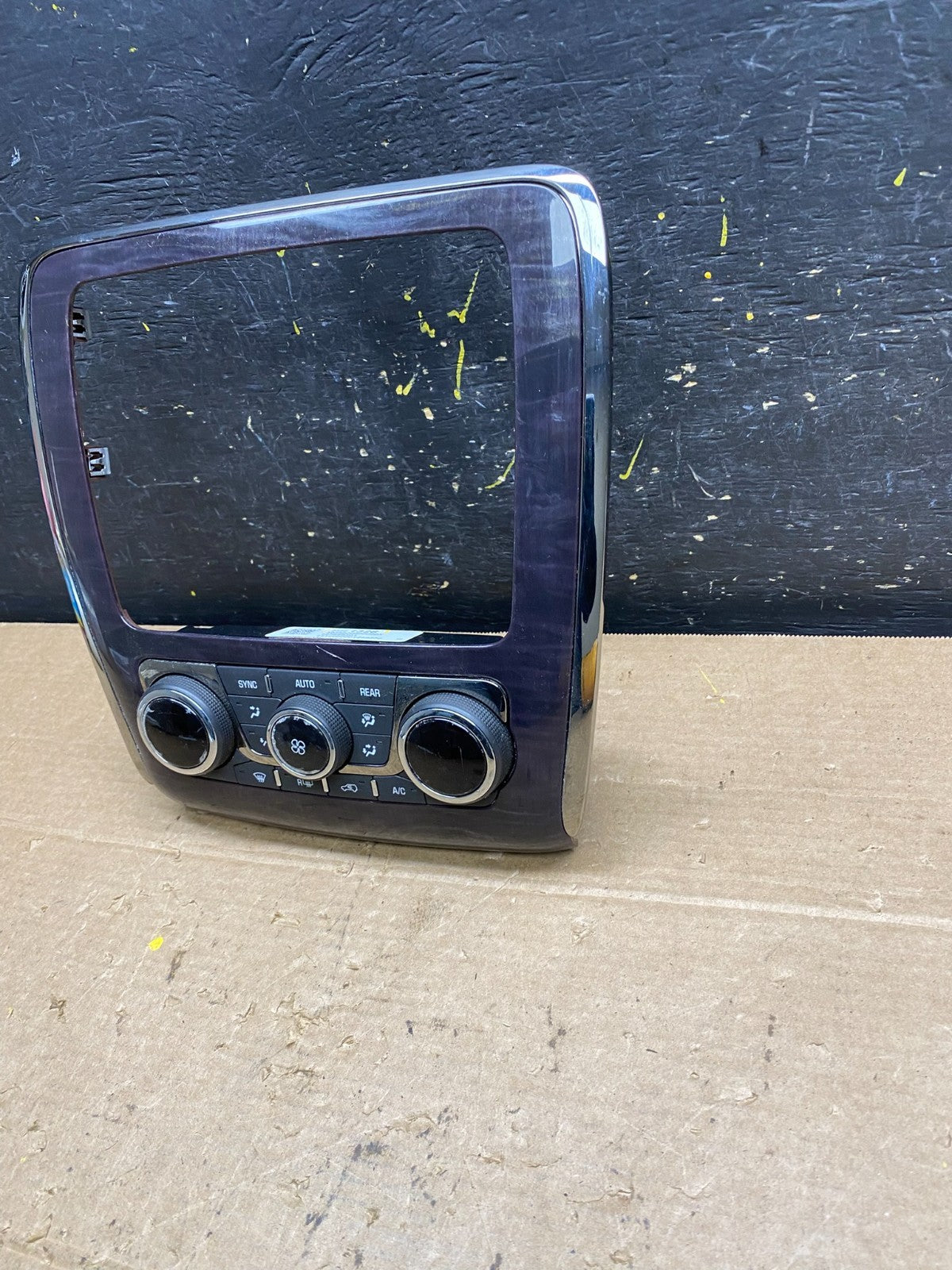 2013 to 2017 Buick Enclave AC Heater Climate Control Unit OEM W9611 DG1