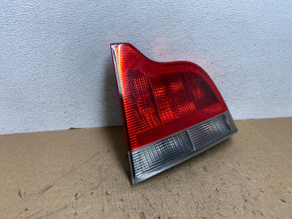 2001 to 2004 Volvo S60 Right Passenger Side Tail Light AG1446 LK2