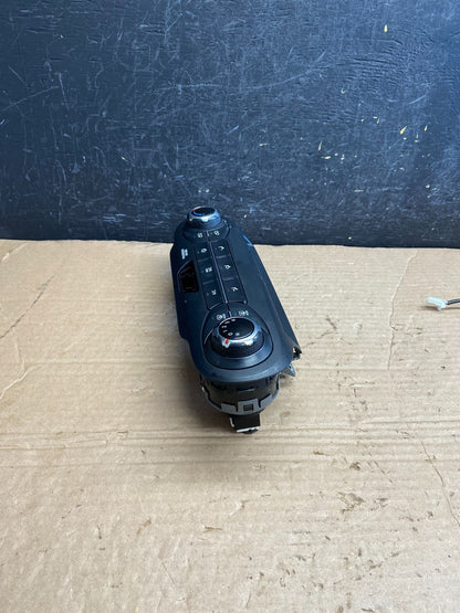 2016 to 2018 Kia Sorento Temperature AC Climate Control 97250-C5XXX AF2090 DW1