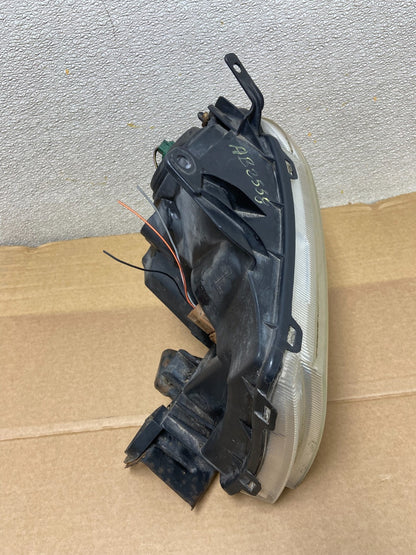 2005 - 2007 Ford Freestyle Left Driver LH Side Halogen Headlight AB2558 DW4
